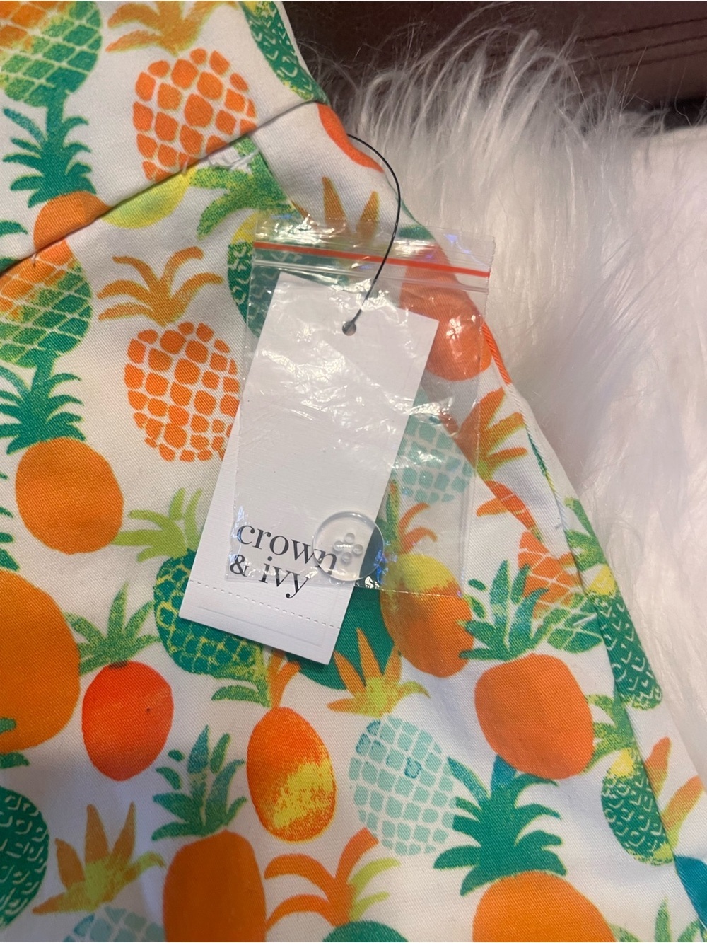 crown & ivy NWT High-Rise Scalloped pineapple Print women short size 10 - Picture 5 of 12
